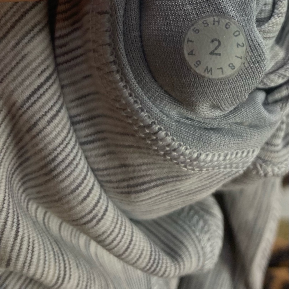 ‼️SOLD ‼️Lululemon Wunder Under Tight Women’s Size 2 - Picture 7 of 8